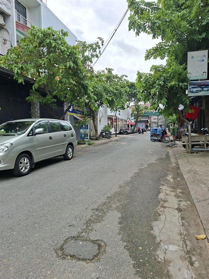 Bán nhà đường tô ký 6. dt 8x20m, xây dựng 2 tầng. thới tam thôn hóc môn, giá nhỉnh 7 tỷ