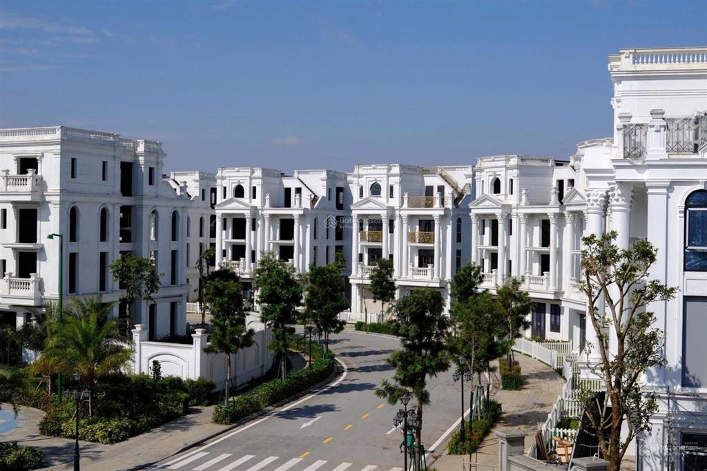 Trực tiếp cđt quỹ căn bt vip tại villa golf long biên, ck 9%, hỗ trợ vay 0% 18 tháng, từ 390tr/m2