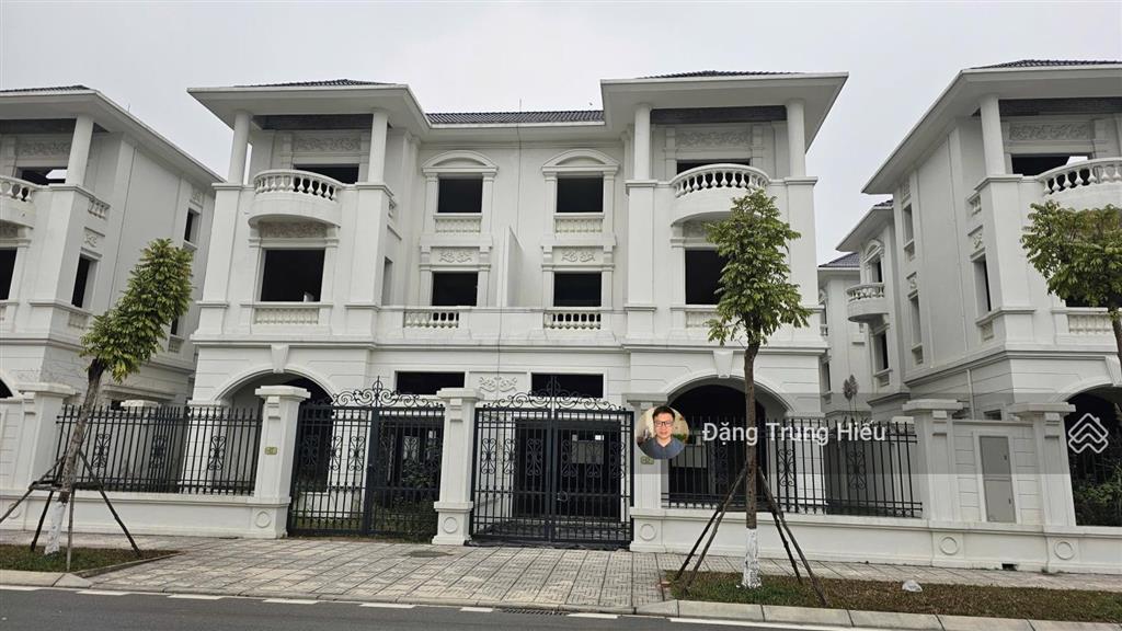 Bt vườn cam giá tốt khu 335m mặt tiền 12m khu compound xịn đường 20m view kênh cảnh quan