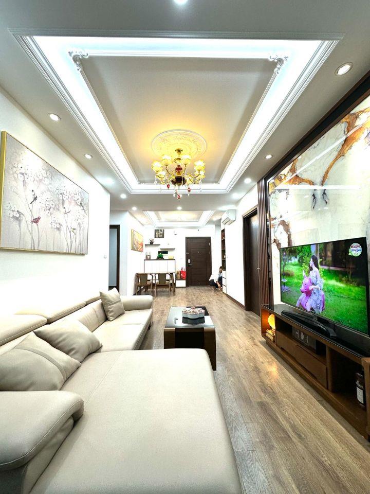 Bán căn hộ 30T Nguyễn Chánh 80m2 3PN 2WC giá 6 tỷ nhà mới đẹp đủ đồ liên hệ 0349627688