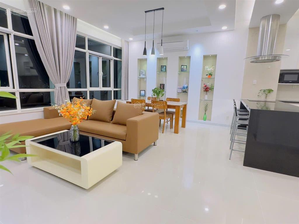 Một trong số ít 1 căn penhouse bán ra giá tốt view quận 1, phú mỹ hưng cực đẹp