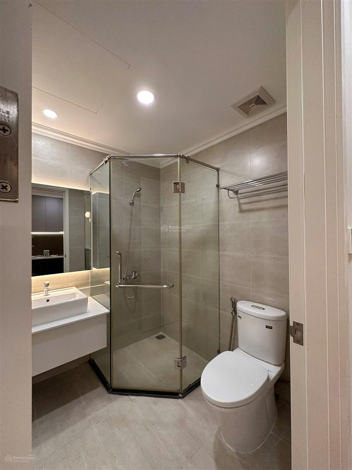 Gấp bán nhanh căn hộ mone quận 7 dt 72m2 tầng trung view thoáng mát giá 2 tỷ 020 triệu