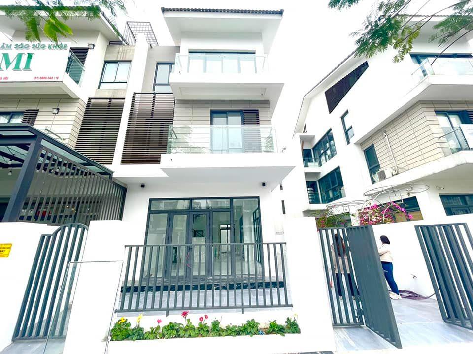 Bán biệt thự KĐT Dương Nội Nam Cường. Cạnh Aeon Nhật Bản. 180m2, vị trí đẹp, sổ đỏ sẵn, giá 35,5 tỷ .