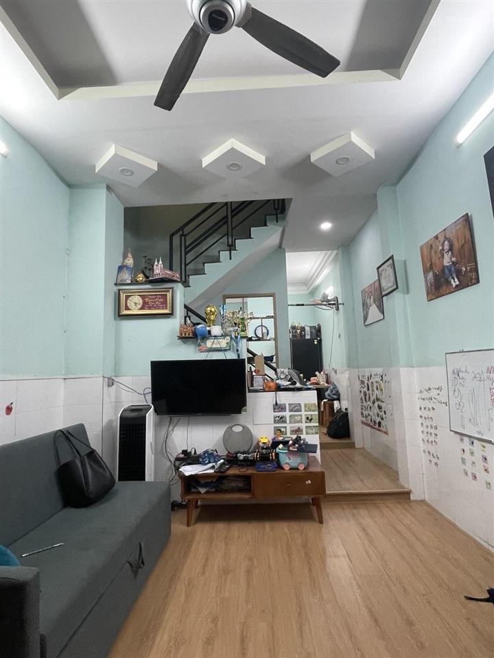 Bán nhà hxh ngay đại học luật chủ 4.2 tỷ sắp bán