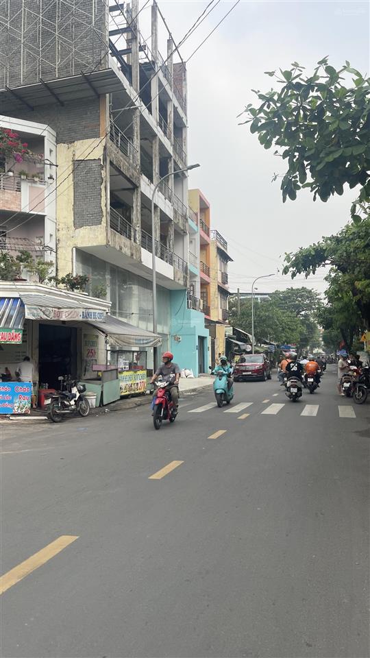 Nhà bán nhanh 4 tầng, 4x26,5m, mặt tiền khu bắc hải, phường 15, quận 10, khu cao cấp nhỉnh 16 tỷ