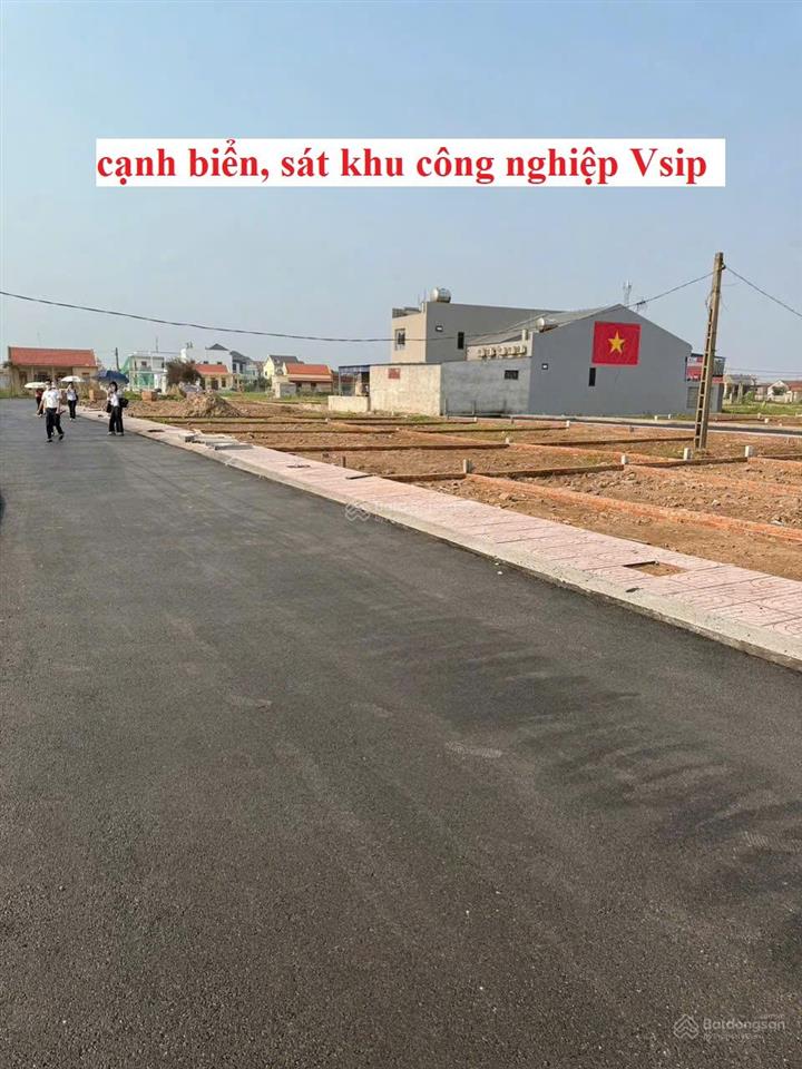 890 triệu 1 lô duy nhất, đất tt thị trấn quất lâm, ngay sát mặt biển, dân cư đông đúc gần vsip