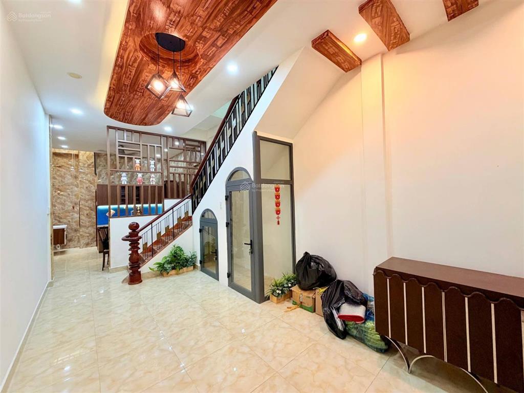 Chỉ 6,x tỷ nhà 50m2 rất mới khu phan xích long phú nhuận, cho thuê 18tr/th, chủ gấp bán