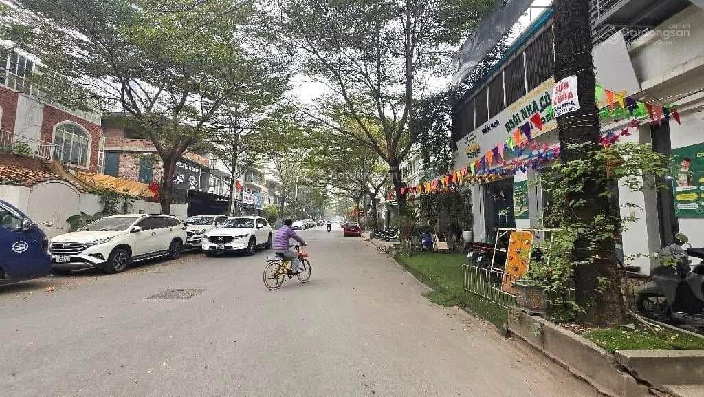 Siêu biệt thự văn khê lô góc 3 thoáng đẳng cấp thượng lưu 448m2 x 3 tầng hơn 100 triệu/m2