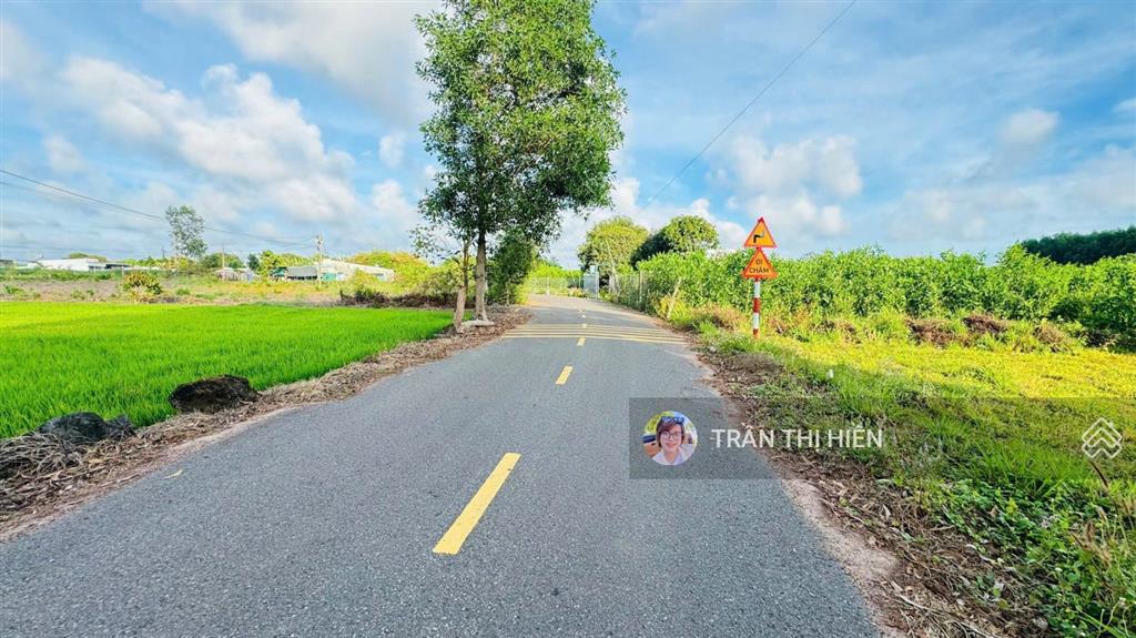 22m mặt tiền nhựa xã đất đỏ tp hcm ôm trọn view lúa chỉ 1tỷ600 dt 22x15m 348m2 80m2 tc