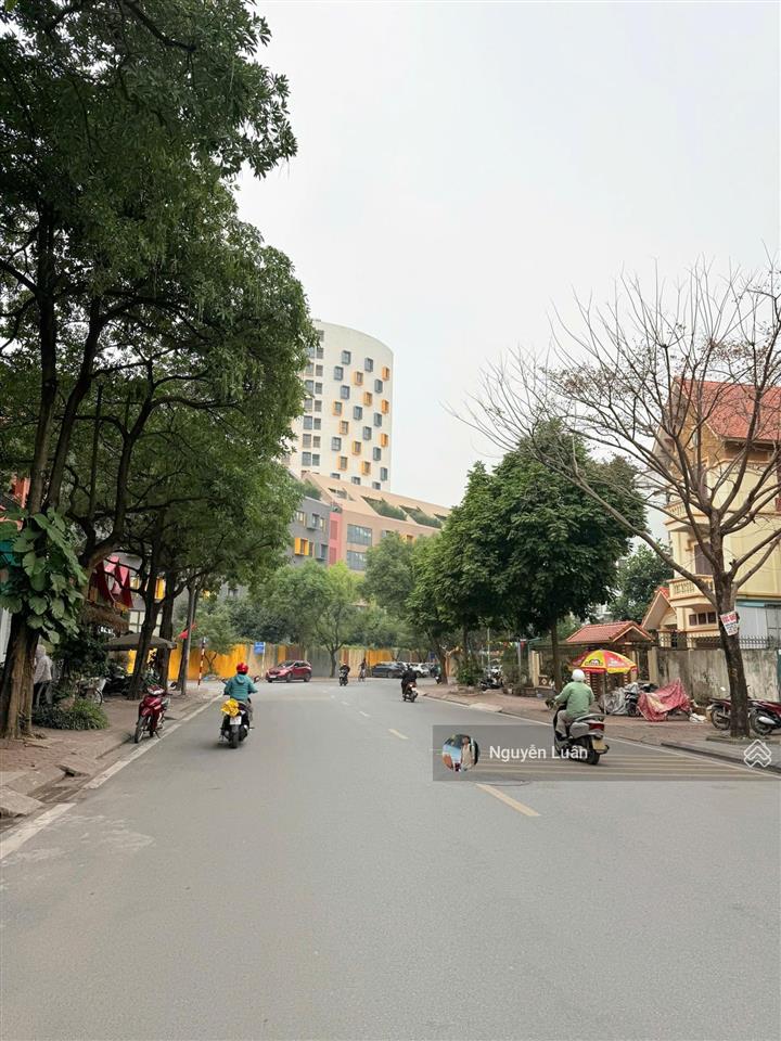 Biệt thự kđt việt hưng 155m2 vị trí hiếm phù hợp ở và làm văn phòng đường bùi thiện ngộ