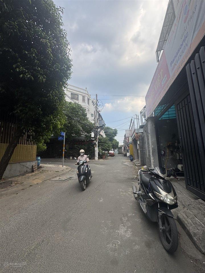 3,5 tỷ nhà mặt tiền đs 19 ngay him lam linh chiểu kế bên đh ngân hàng