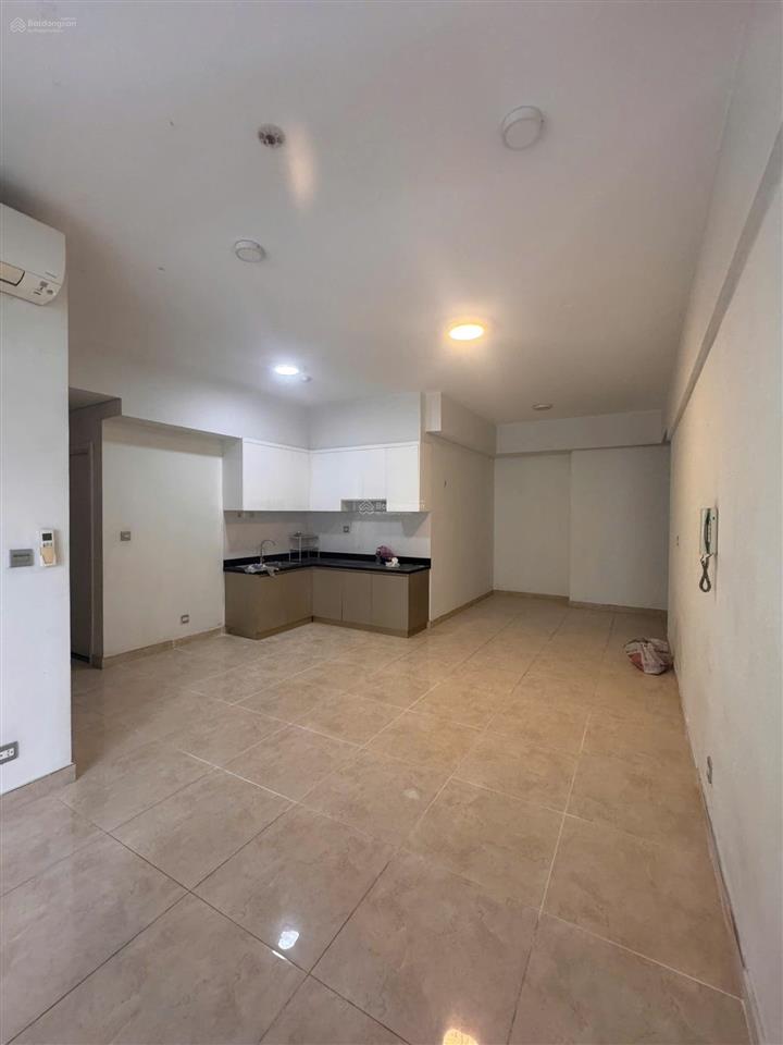 Bán căn góc 2pn, 74m2, tầng cao view sông, full nội thất, sổ hồng sẵn