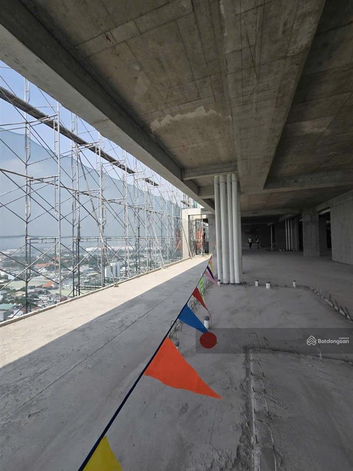 Quảng cáo penthouse 1 sàn | dt 270m2 1 sàn | giá 17,5 tỷ | mua và ký hđmb trực tiếp cđt
