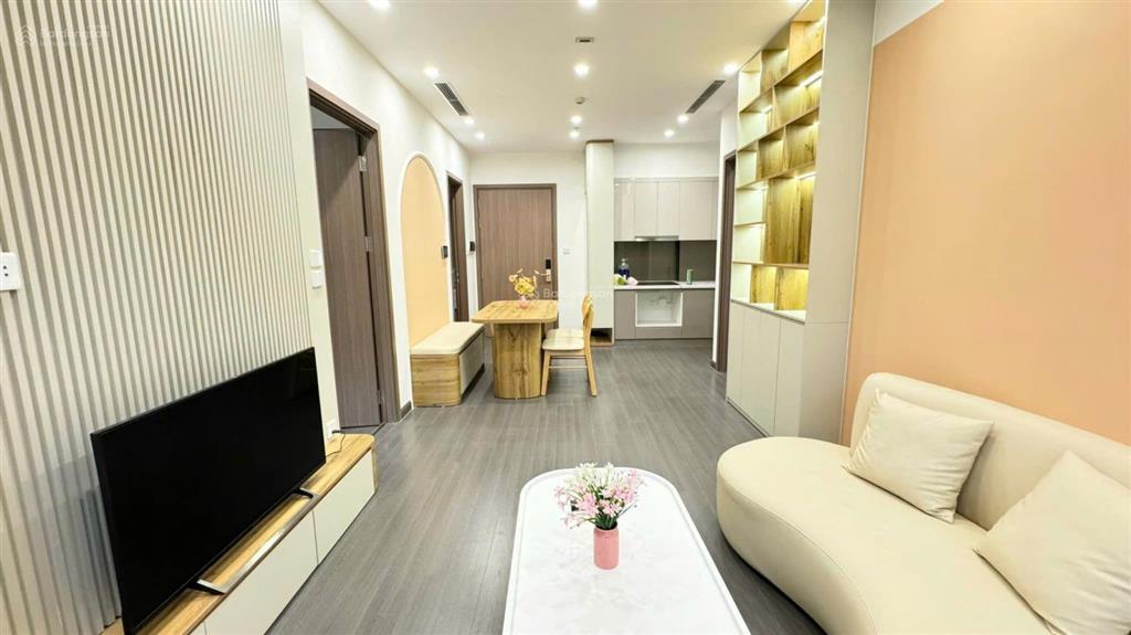 Mình là chủ bán căn 1 ngủ+ 43m2 giá 3 tỷ bao phí sa3 view nội khu. full nội thất mới. 0362 203 ***