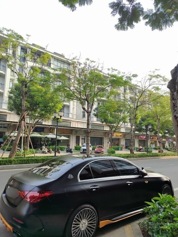 Cần bán gấp shophouse mt kinh doanh nguyễn thị nhung 7x20 6 tầng hoàn thiện cao cấp hot!