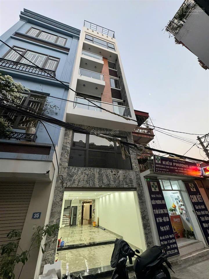 Nhà mới 56m2 tại phố trạm long biên hà nội xây 7 tầng thang máy. ga ra ô tô