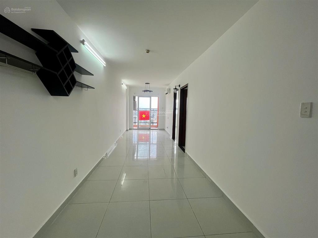 Bán căn hộ 8x plus view hướng nam, 62m2 có 2pn 2wc. giá 2,9 tỷ. xem nhà 0911 808 ***