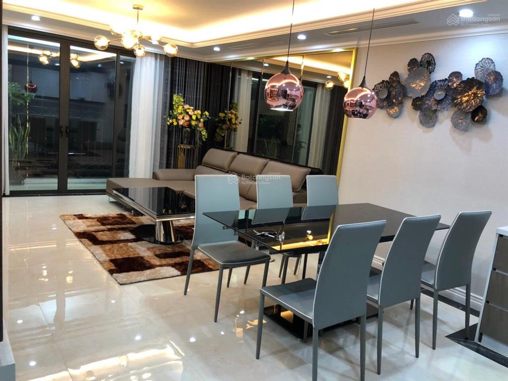 Chủ hạ giá chào 3 tỷ bán theo thị trường giá 18,5 tỷ căn 3pn dt 111m2 tầng cao view hồ tây pháo hoa