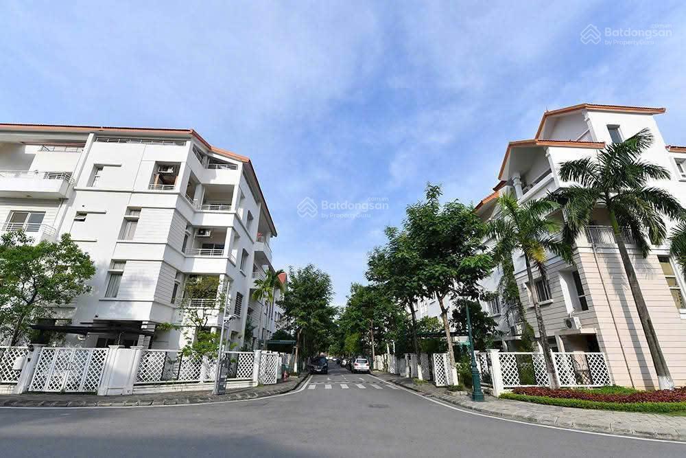 Bán nhà liền kề khu đô thị splendora 5 tầng sẵn dòng tiền diện tích 103 m2 giá 25 tỷ