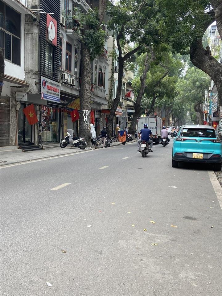 Bán nhà riêng đẹp tại lý nam đế, 20,5 tỷ, 57m2, vài bước chân ra mặt phố