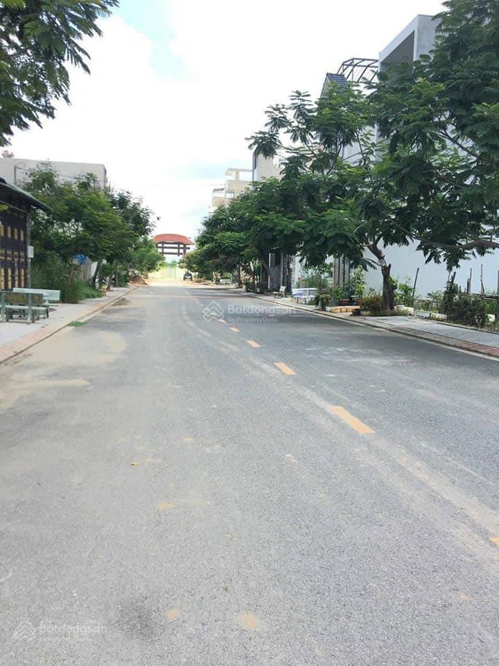 Bán đất mt phan văn hớn, 14,8 tỷ, 220 m2, shr, vay ngân hàng.