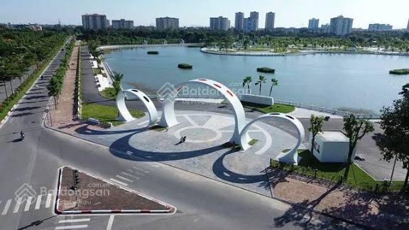 Chính chủ bán đất việt hưng 65m, mt 5m, hai thoáng, cạnh trường học, chợ công viên 9.7 tỷ