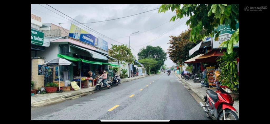 Bán lô đất đẹp, diện tích khủng đường bê tông ô tô gần đường c8