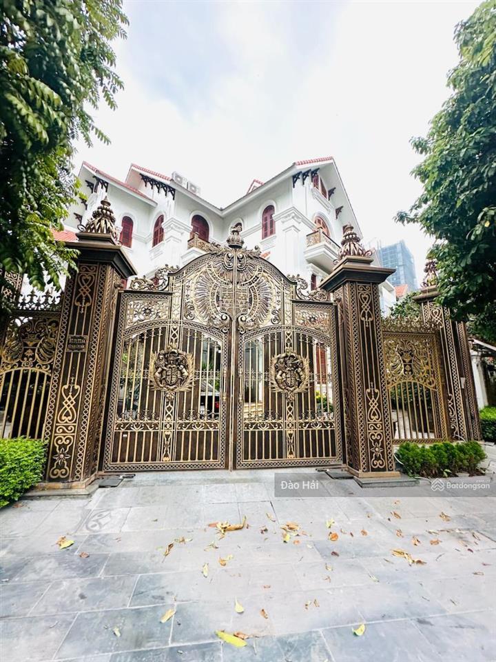 Bán biệt thự linh đàm, 210m2, 5 tầng, thang máy, giá 49 tỷ, view công viên, 100m ra cc melody