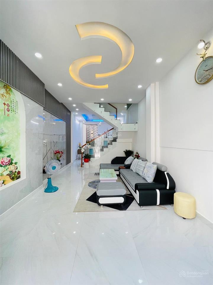 Nhà riêng đẹp tại đường lạc long quân 46m2, nhiều tiện ích hấp dẫn