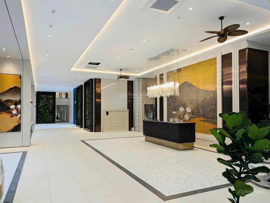 Bán diamond centery 96m2 tặng chỗ đậu xe full nội thất 8 tỷ bao hết thuế phí có 102