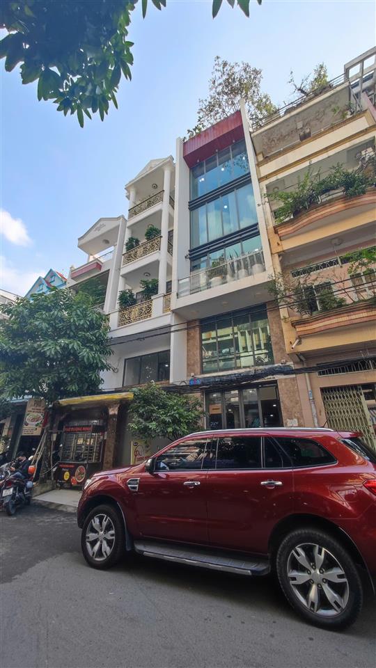 Nhà 5 tầng mới xây, 4x14m bàu cát. đoạn đẹp khu bàu cát. 14,2 tỷ thương lượng