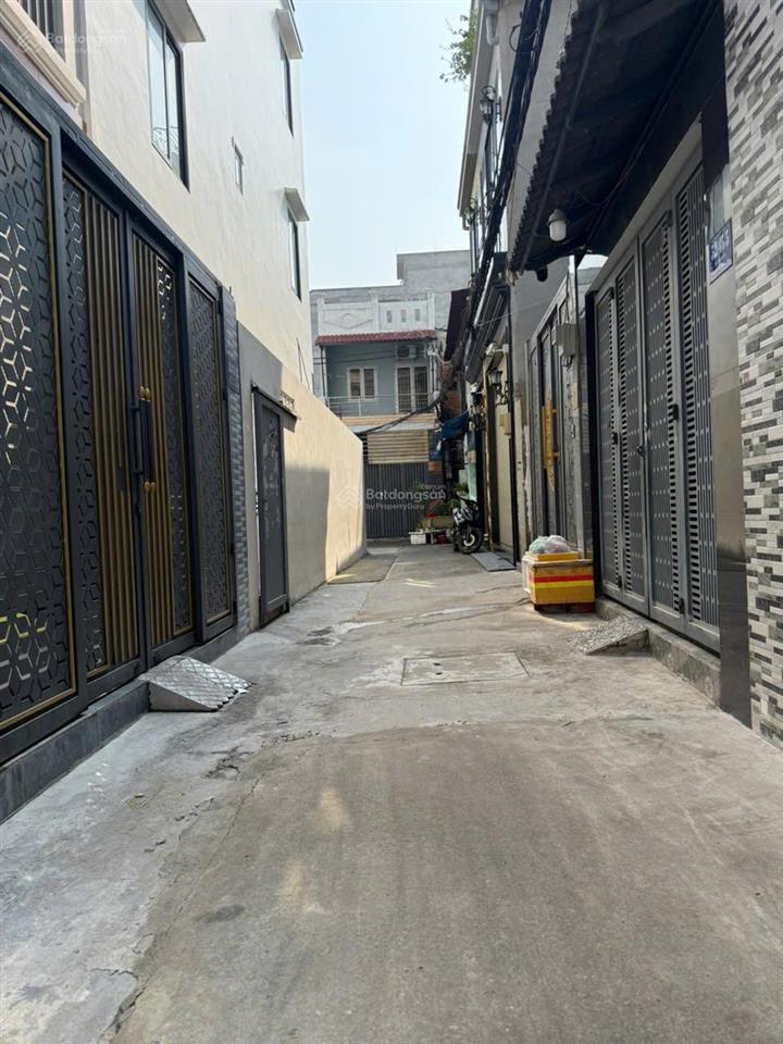 Nhà cấp 4 cạnh aeon tân phú khu cao tầng dân trí cao 70m2 nở hậu 4 tỷ hơn