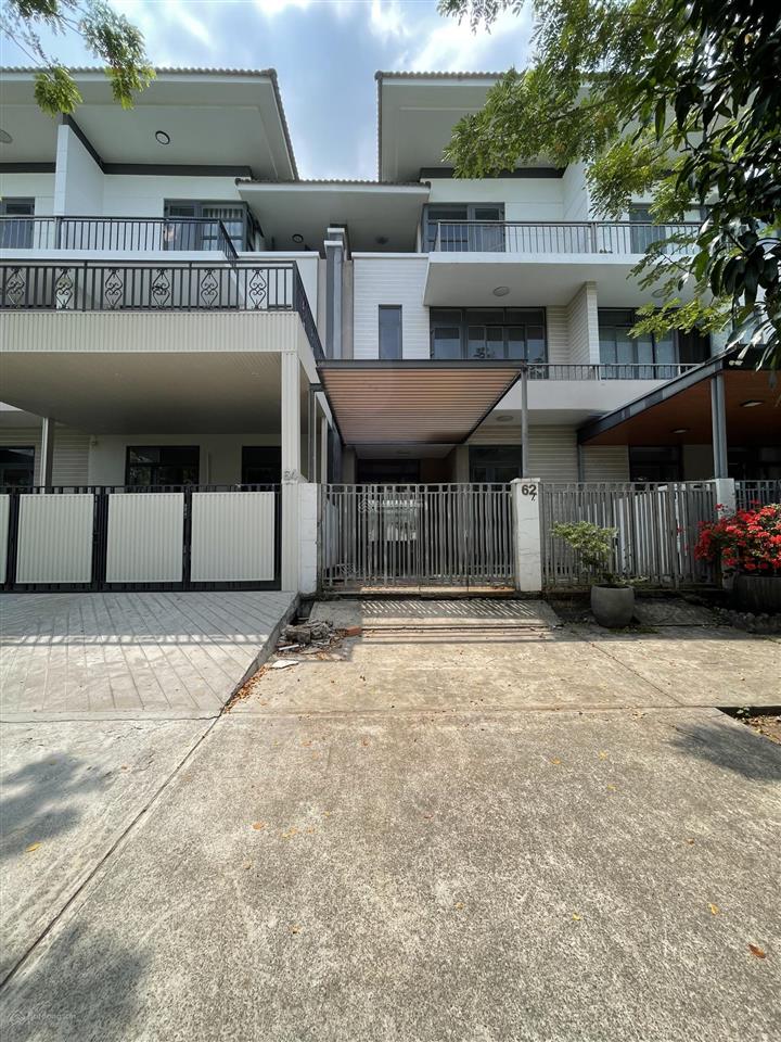 Giỏ hàng chuyển nhượng biệt thự lavila nhà thô, dt 96,8m2 sổ hồng cầm tay, giá tốt nhất 12 tỷ