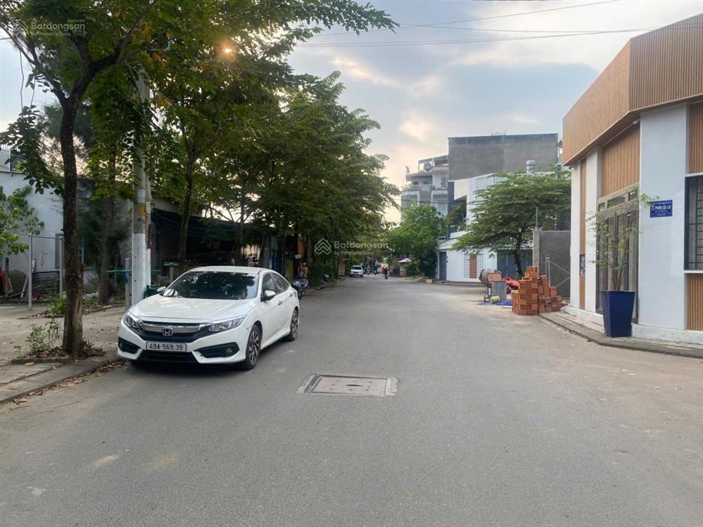 Đường 10m ô tô thông, 100m ra chợ long trường, sổ sẵn công chứng