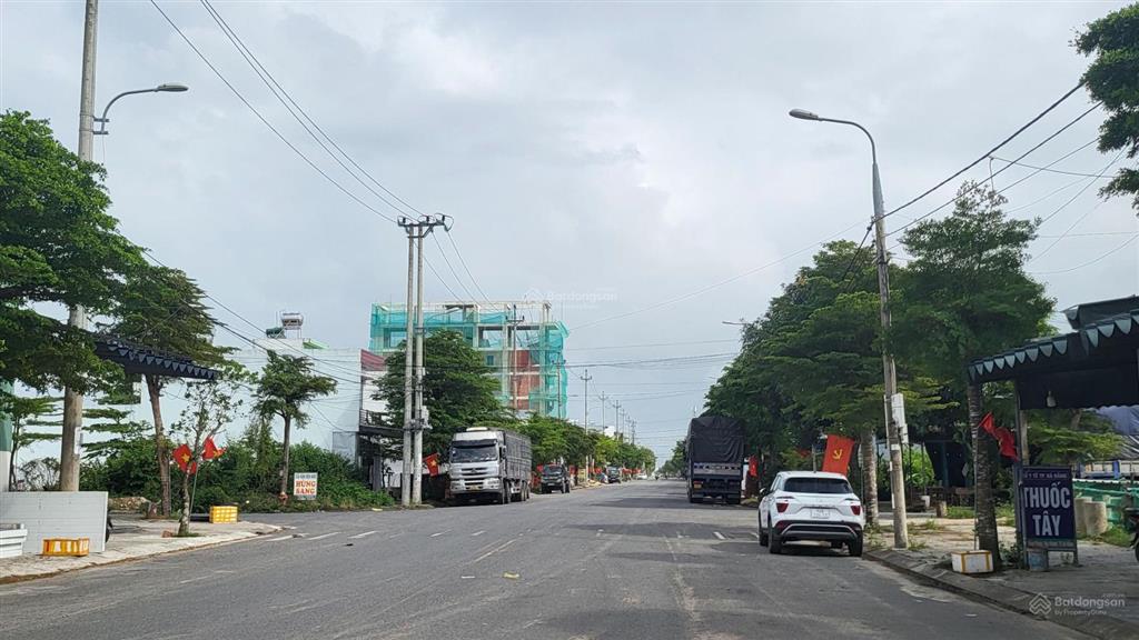 Bán đất đường rộng 15m. b1 hồng phước dt 100m2 sát chung cư giá 4 tỷ 200