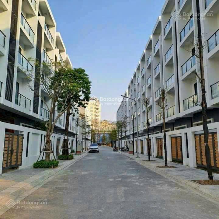 Bán gấp liền kề phú diễn 80m2 22 tỷ 0978 025 ***