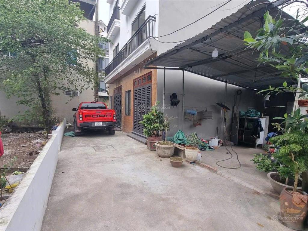 Bán nhà xây hiện đại, thoáng trướcsau, ô tô đỗ cửa như ảnh, 50m ra thẳng ql6 35m2x4t,4pn/ảnh thật