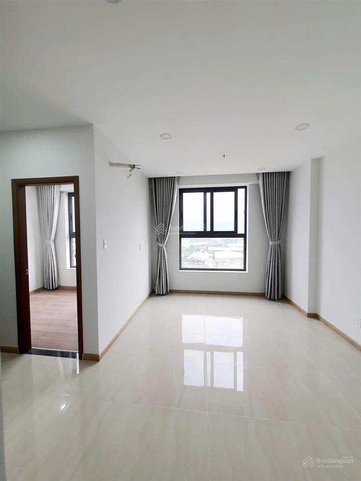 Chính chủ cần bán căn hộ bcons garden 56m2 2pn 2wc, view quận 1, hướng nam việt 0932,683,991