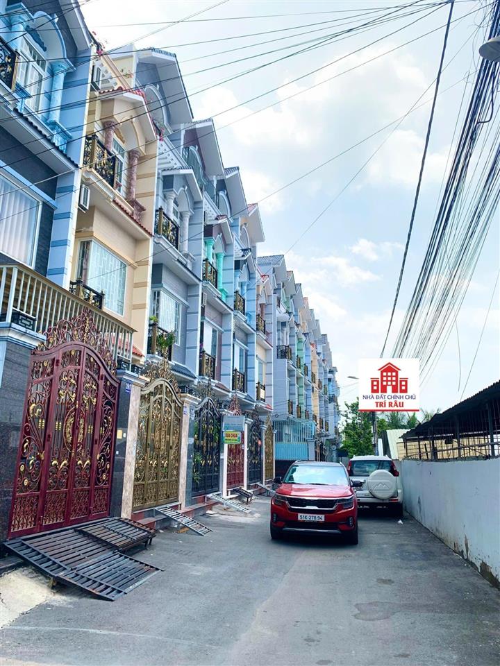 Nhà phố 3 lầu 4x15m, xe hơi vô nhà, lộ giới 20m trước nhà kdc adv p16 q8 cách võ văn kiệt 800m