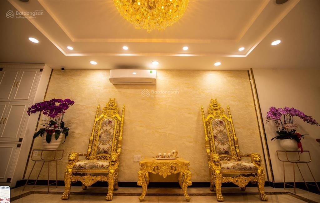 Bán gấp mt phan văn hớn, quận 12, dt 4,1x30m, kc 7 tầng có hầm & thang máy + hđt 50tr/th