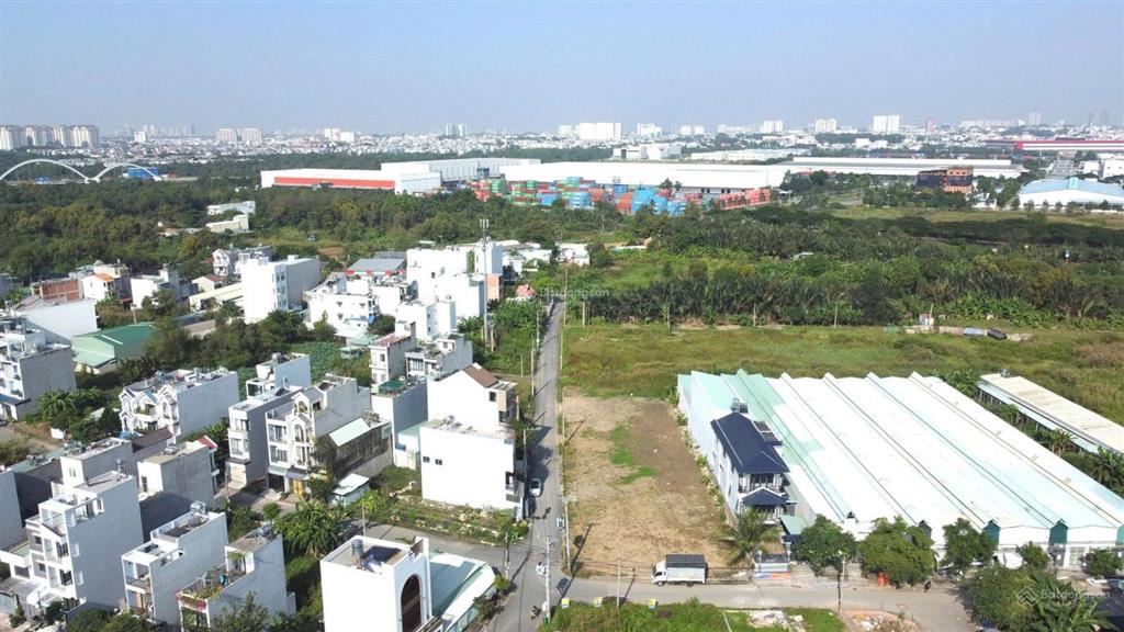Bán nhanh lô đất giá tốt ngay sát mặt tiền bưng ông thoàn khu sam sung village dt 125m2 giá 6 tỷ