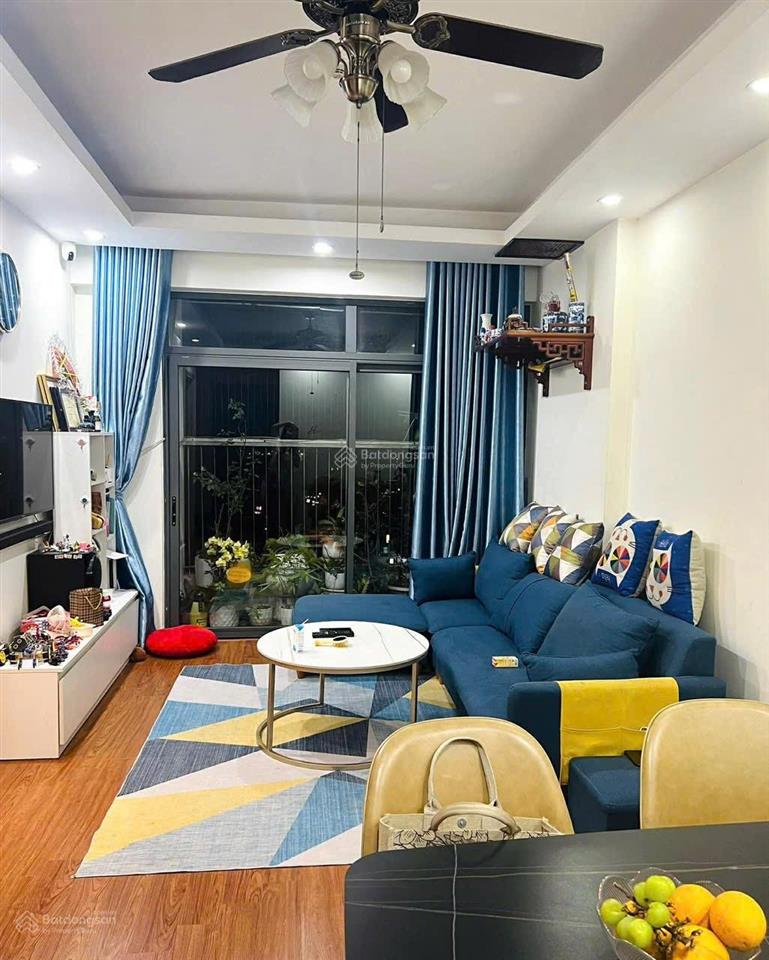 Chủ nhà gửi bán căn hộ 2pn toà 18t2 golden an khánh, ban công view hồ thoáng mát giá 4 tỷ