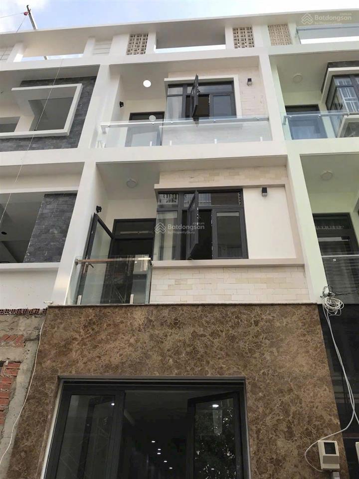 Nhà vip 3 lầu đường 17 sát phạm văn đồng, gần giga mall, sau lưng nhà hàng white palace