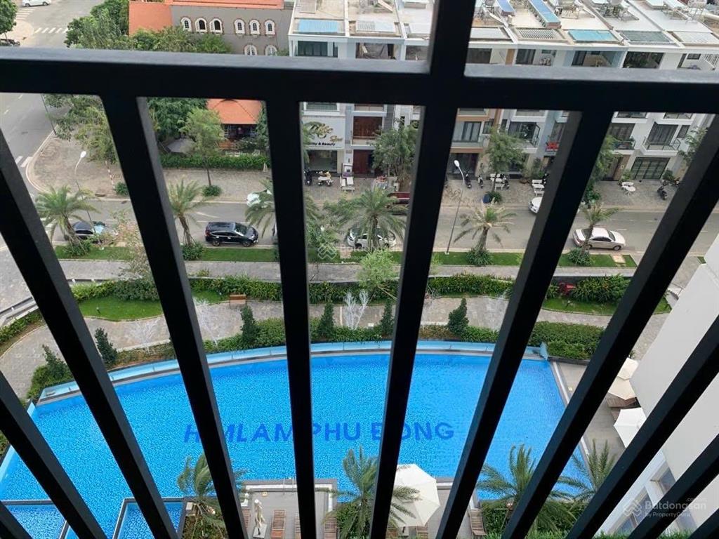 Chính chủ cần tiền bán gấp căn hộ him lam phú đông view hồ bơi đông bắc giá 3,4 tỷ lầu trung