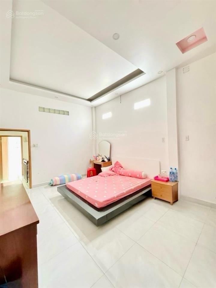Bán nhà mt đường bàu cát 3, nhà đẹp vô ở liền. gần bàu cát đôi đồng đen trường chinh