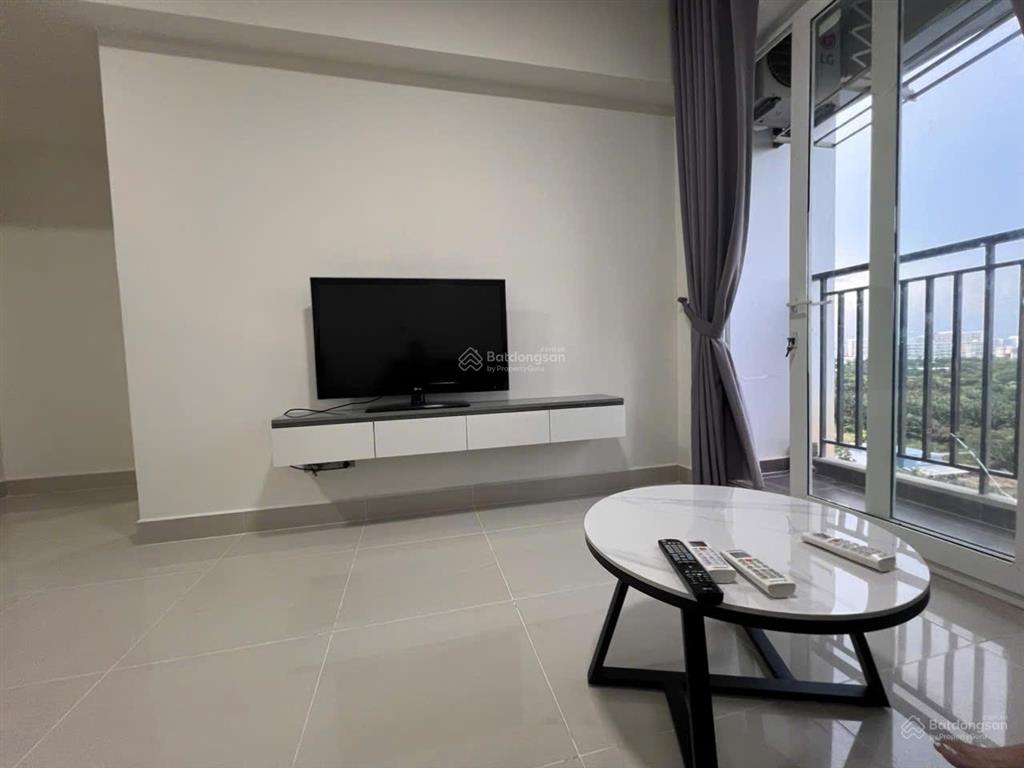Chủ cần bán gấp căn 2pn 2wc the park residence giá 3tỷ4 còn giảm view hồ bơi 0376 222 *** gọi em