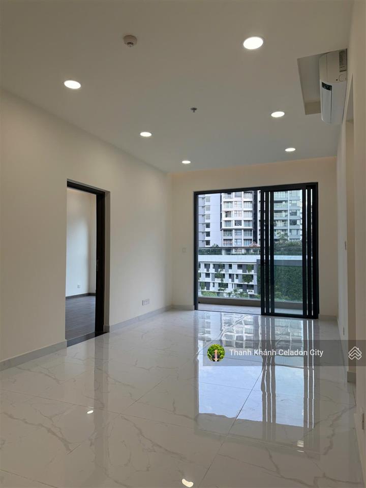 Bán căn hộ diamond centery celadon city, 2pn, 2wc, dt 96m², thanh toán giãn 36 tháng