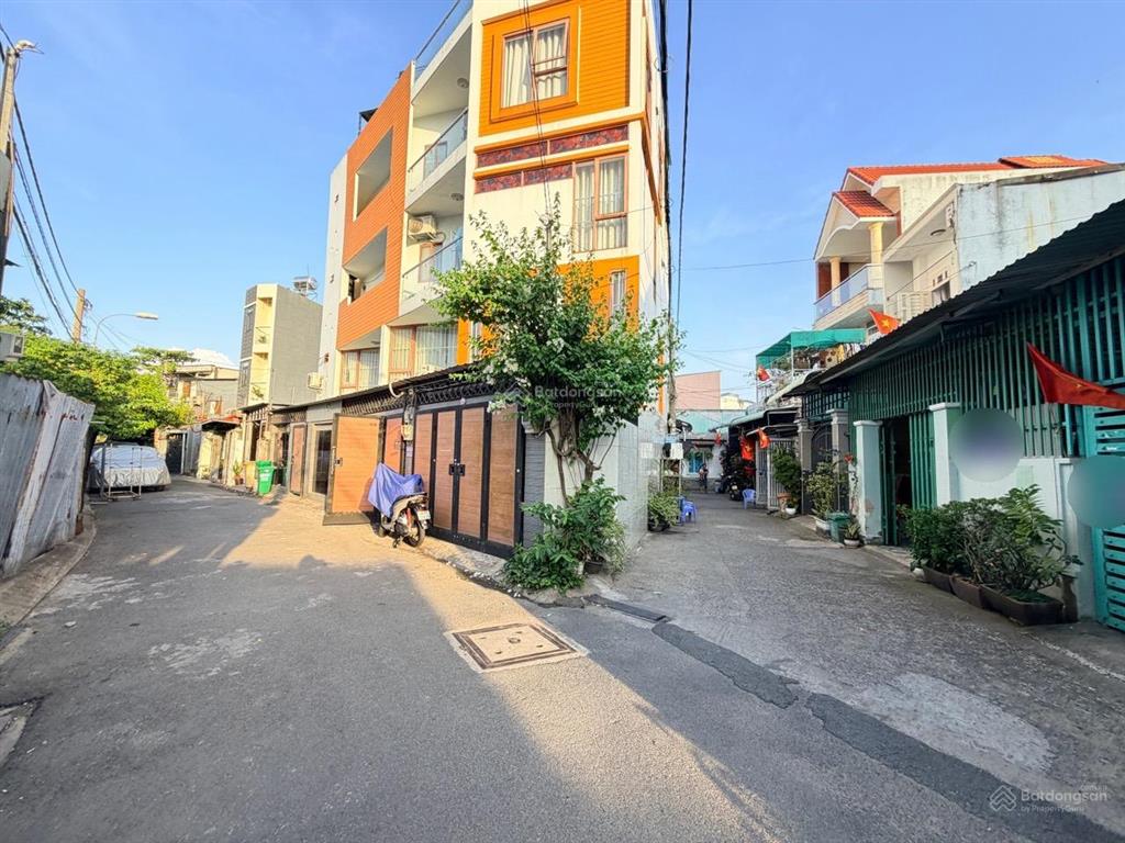Bán nhanh nhà c4 hxh, gần đặng văn bi p. trường thọ ô tô đậu trước cửa dtsd 67m2