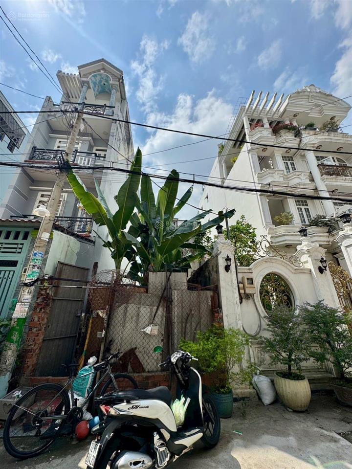 Chính chủ bán nền đất thổ cư đường hương lộ 2 (ngay trường tiểu học bình trị 1), bình tân 72m²