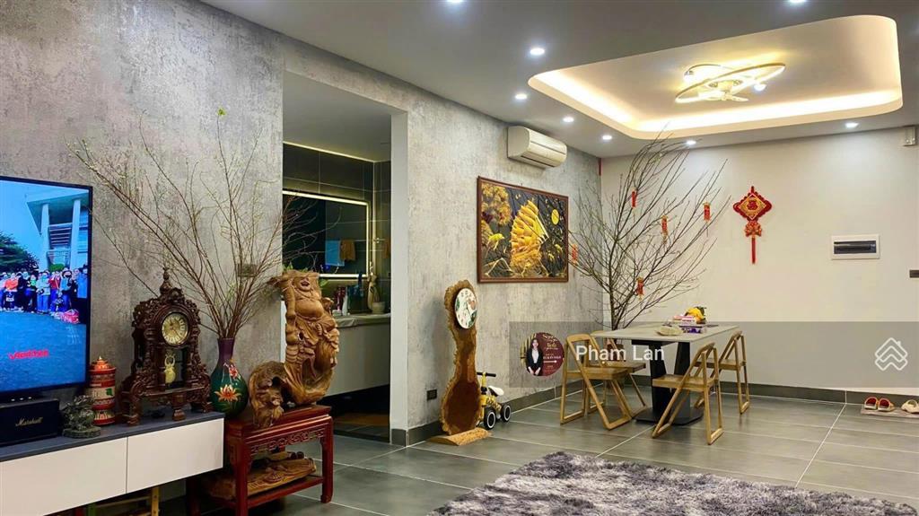 Bán nhanh căn 3pn rộng 130m2 packexim 1 phú thượng chỉ 8,5 tỷ full đồ đẹp tầng cao view hồ tây